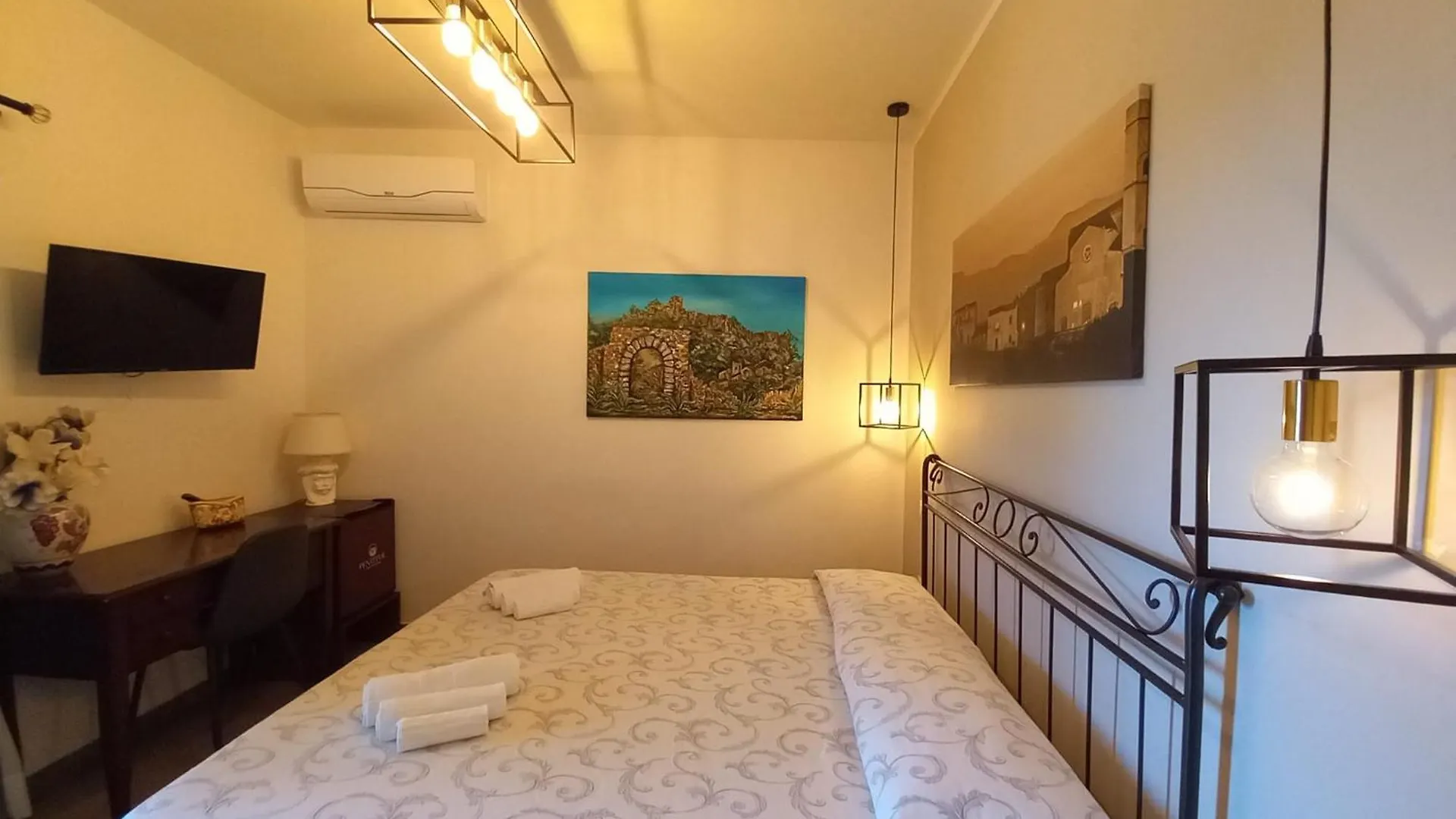 Pentefur Suite Savoca
